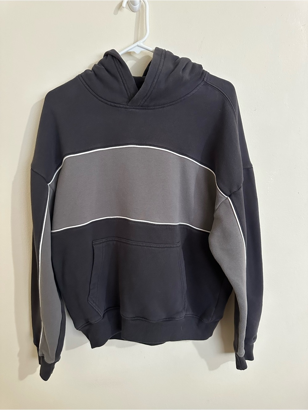 Hollister Black & Gray Pullover Hoodie with Contrast Stripe